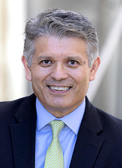 Headshot of Jose Luis Pacheco